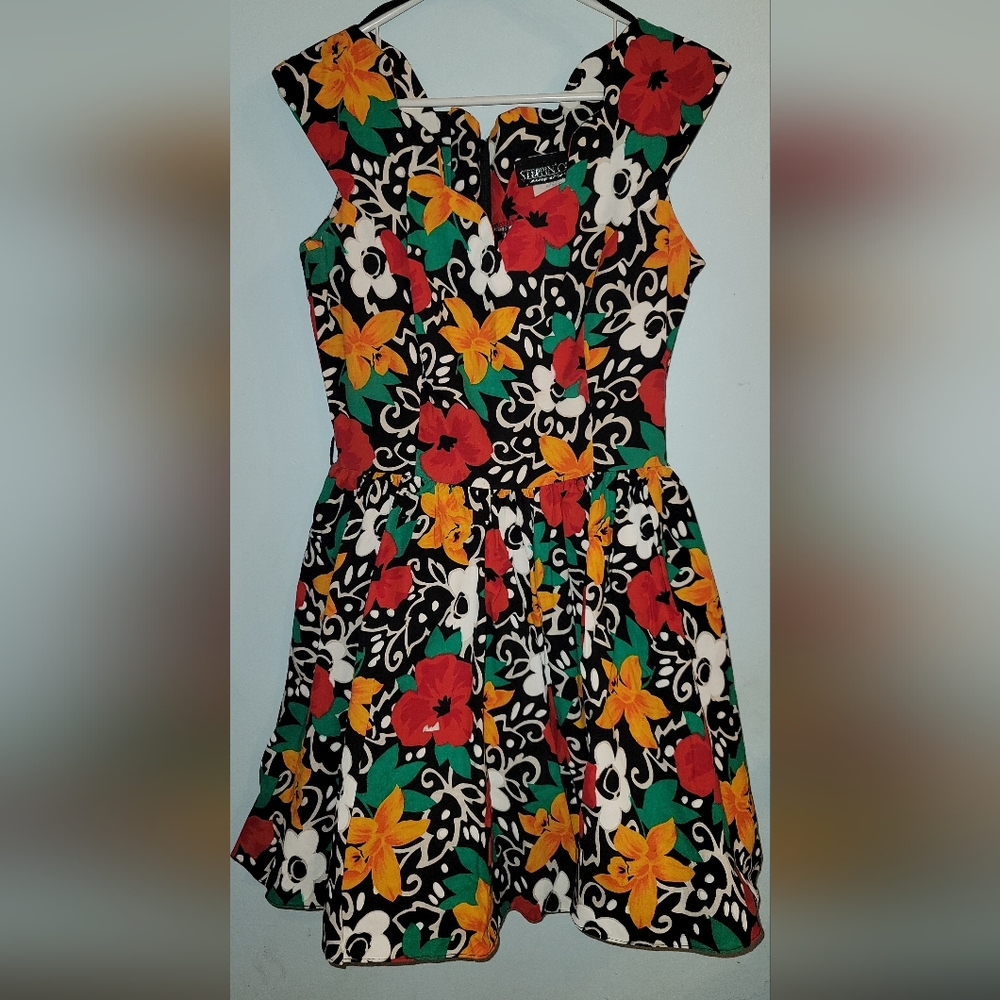 Vintage Steppin Out floral dress scallop neckline with crinoline Pin Up Style - Picture 8 of 16